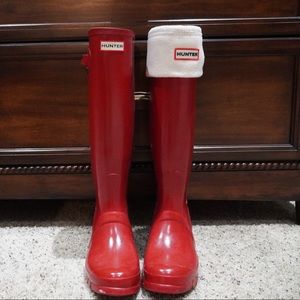 Hunter Rain Boots w/ boot socks!
